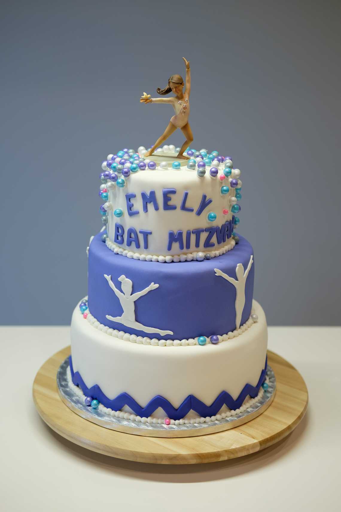 Emely Bat Mitzvah Cake — May 1, 2016 Emely Bat Mitzvah Cake — May 1, 2016
